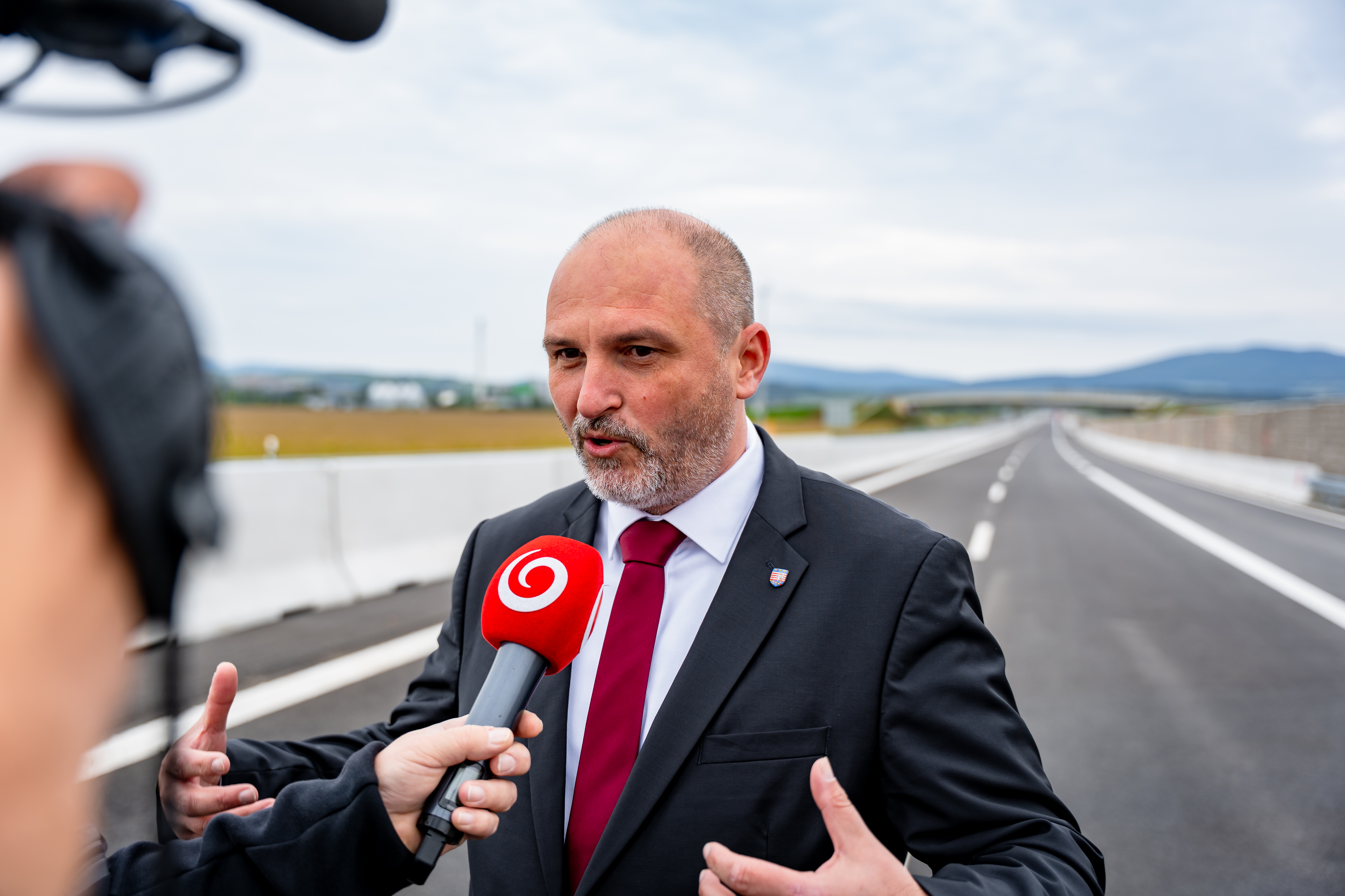 Slavnostne otvorenia useku rychlostnej cesty R2 Kosice, Saca  Kosicke Olsany II. usek -66